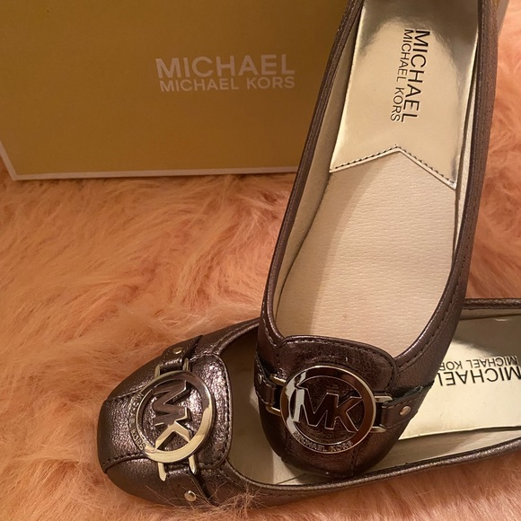 Woman's designer shoes - Picture 12 of 14